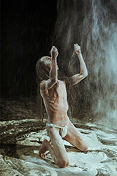 Loinclothed hobby; Obr�zek dne - the picture od the day - �awa rel - Atsushi Takenouchi, Photo by David M. Rodero