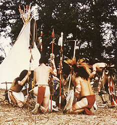 Loinclothed hobby; Obr�zek dne - the picture od the day - �awa rel - Indi�ni z b�eh� Dunaje, rok 1984