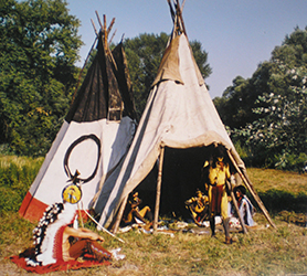 Loinclothed hobby; Obr�zek dne - the picture od the day - �awa rel - Indi�ni z b�eh� Dunaje, rok 1984
