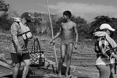 Loinclothed hobby; Obr�zek dne - the picture od the day - �awa rel - photo by Esdras Jaimes  - Embera Drua ~ 3/6