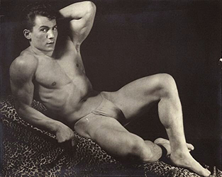 Loinclothed hobby; Obr�zek dne - the picture od the day - �awa rel - Steve Wengryn