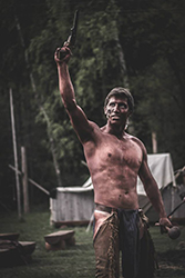 Loinclothed hobby; Obr�zek dne - the picture od the day - �awa rel -  Native american reenacting