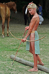 Loinclothed hobby; Obr�zek dne - the picture od the day - �awa rel -  Native american reenacting