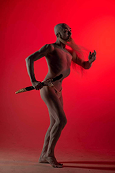 Loinclothed hobby; Obr�zek dne - the picture od the day - �awa rel - photo by Dev Lee - Old Lear