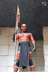 Loinclothed hobby; Obr�zek dne - the picture od the day - �awa rel -   Mayan guard, photo by Abraham Navarrete 