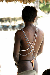 Loinclothed hobby; Obr�zek dne - the picture od the day - �awa rel - Embera style, photo by Katharine