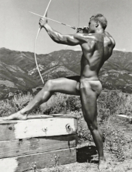 Loinclothed hobby; Obr�zek dne - the picture od the day - �awa rel -   Bruce of L.A. - Mike Sill Nude Archer California Hills 